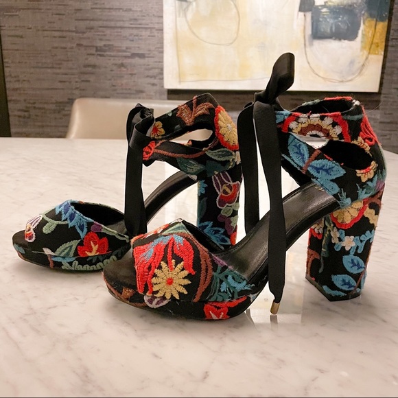 New York & Company Embroidered Platform Sandals - Picture 4 of 9